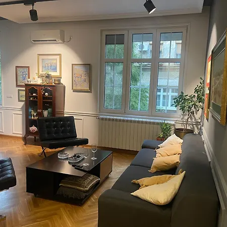 Apartment The Crown Luxury